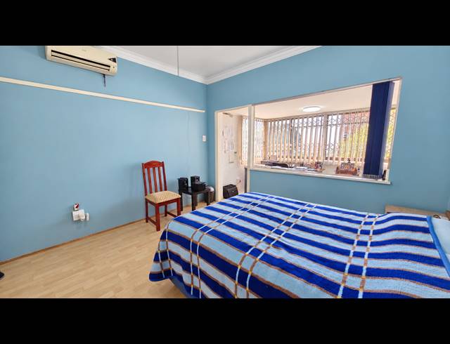 2.5 BEDROOM APARTMENT FOR SALE IN GLENWOOD